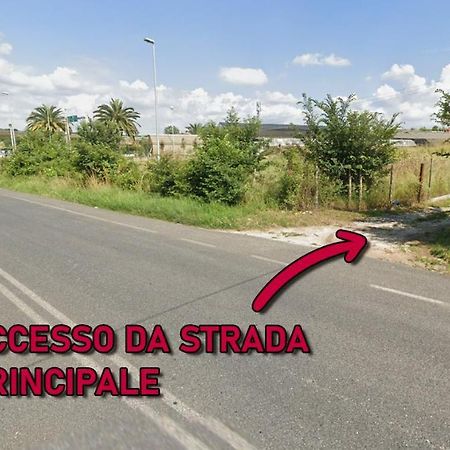 Casale Bianco Al Casello Dell' Autostrada Guidonia Kültér fotó